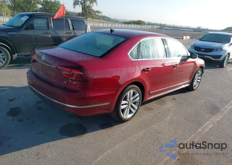 2017 Volkswagen Passat 1.8T Se z USA, uszkodzony, nr VIN 1VWGT7A39HC019855